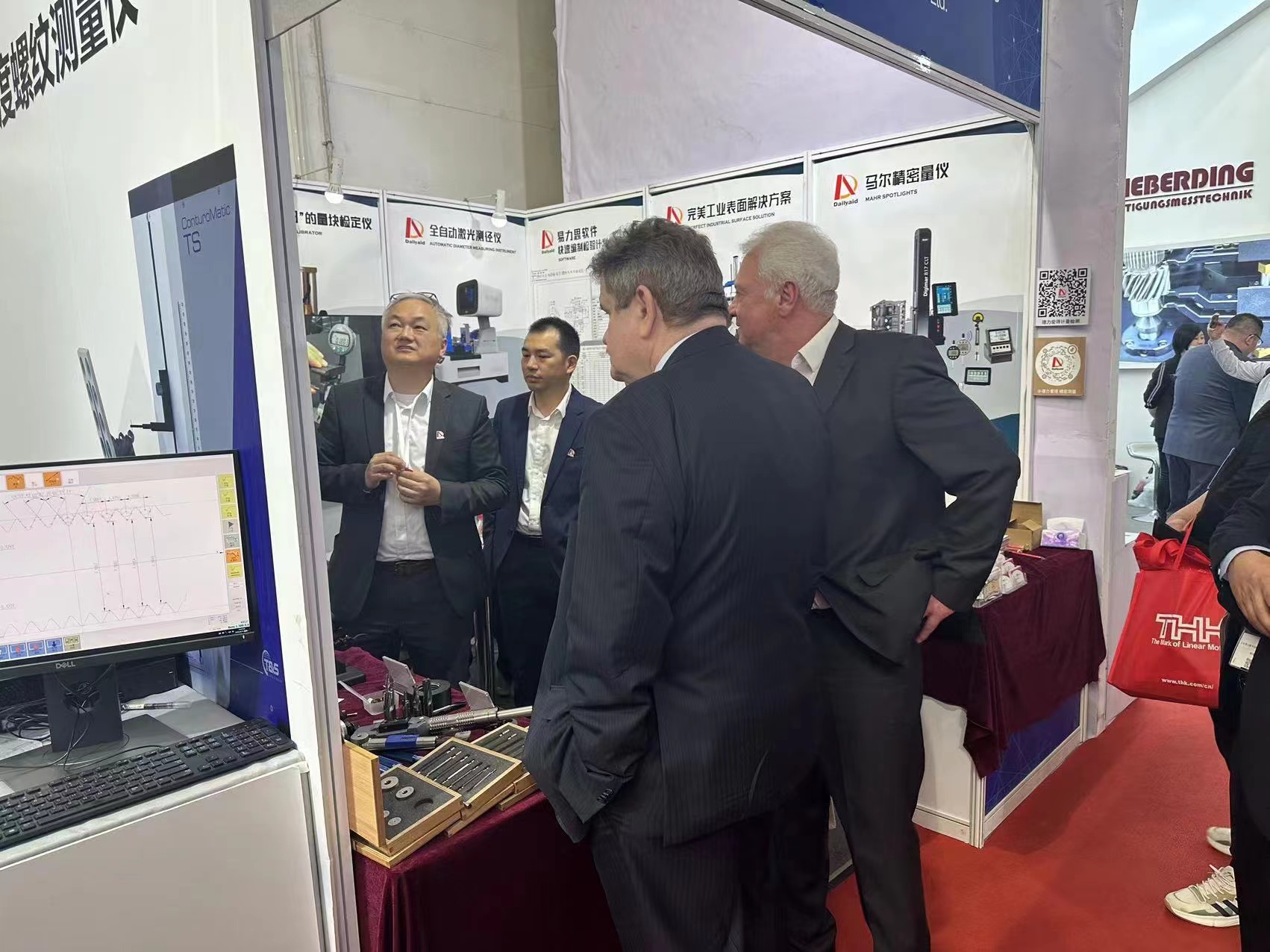 1681435870566389.jpg 12.jpg